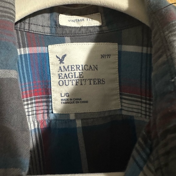 American Eagle button up. Large. - Picture 3 of 3